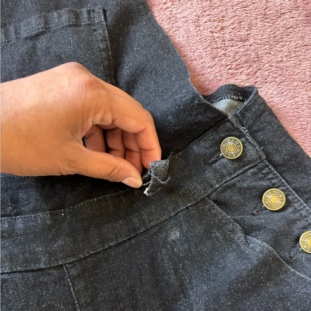 Stylish Women's Overalls Dark Wash Denim Adjustable Straps Cuffed Hem - Picture 3 of 10